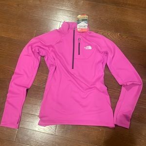 The North Face small women’s pink long sleeve 1/4-zip, new with tags